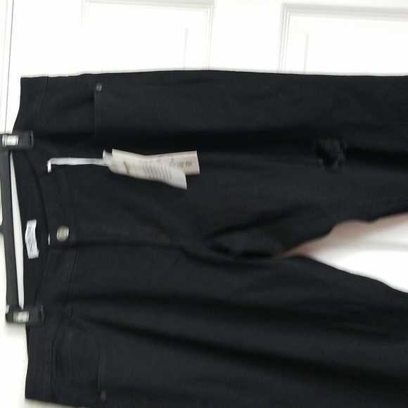 NWT Escolour Women's Distressed Skinny jeans - Picture 4 of 12